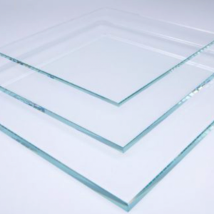 Low iron ultra clear glass