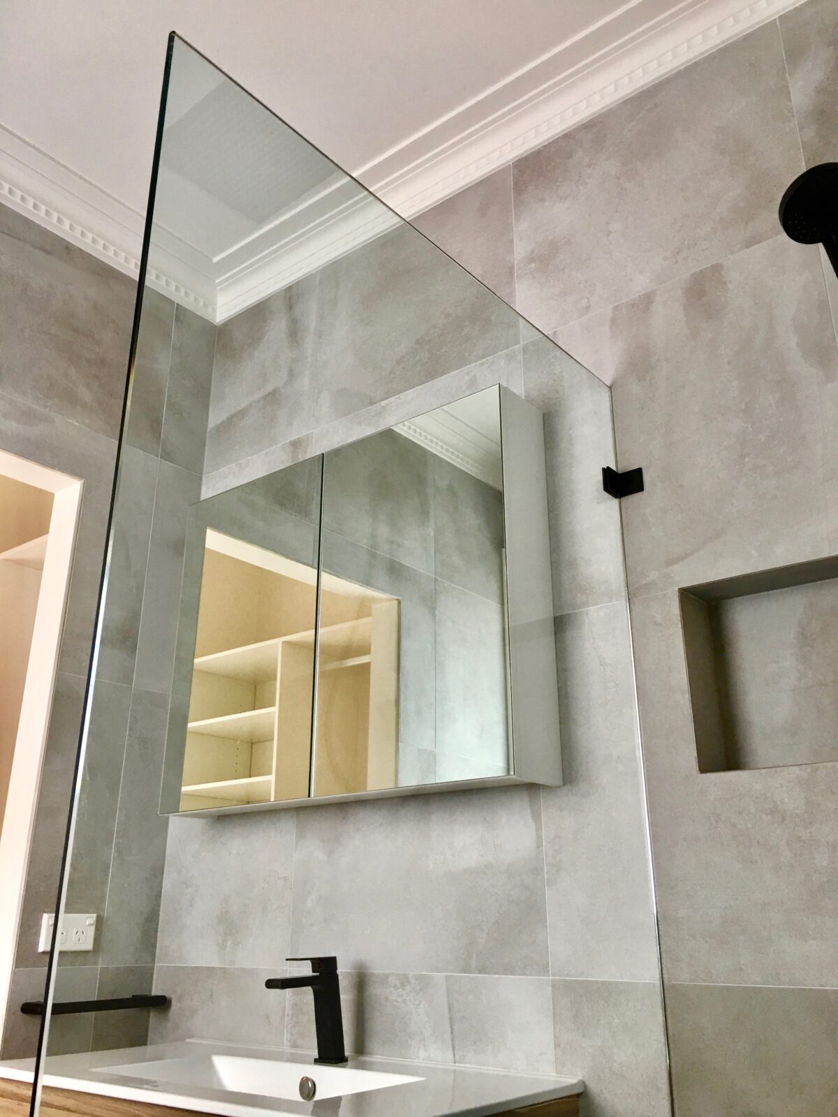 Frameless Shower Screen Sydney – Infinity Glass Sydney